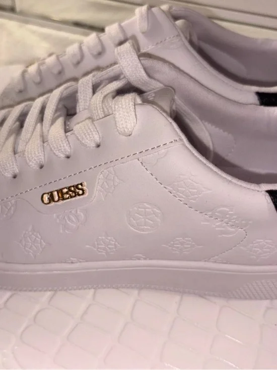 GUESS White Low-Top Sneakers with Brown Heel Tab and Gold Accents - Picture 3 of 5